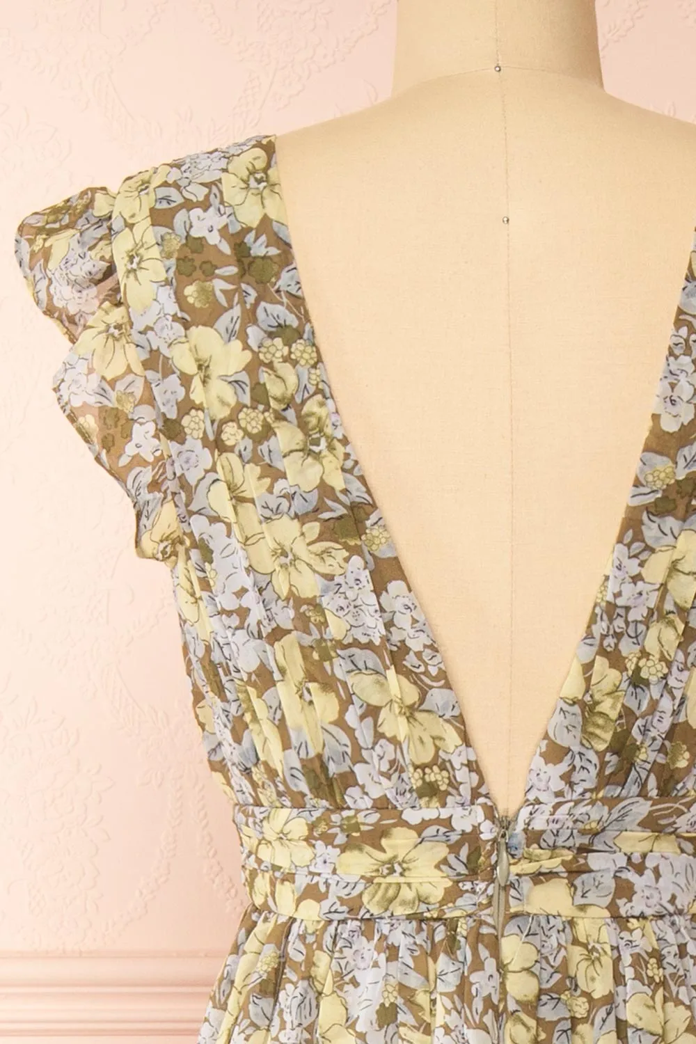 Elegant Floral Chiffon Maxi Dress with Plunging Neckline by Alinia – Perfect for Special Occasions