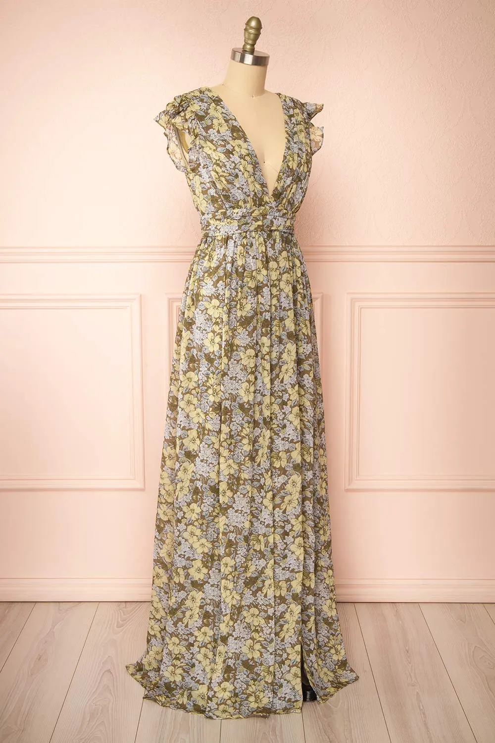 Elegant Floral Chiffon Maxi Dress with Plunging Neckline by Alinia – Perfect for Special Occasions