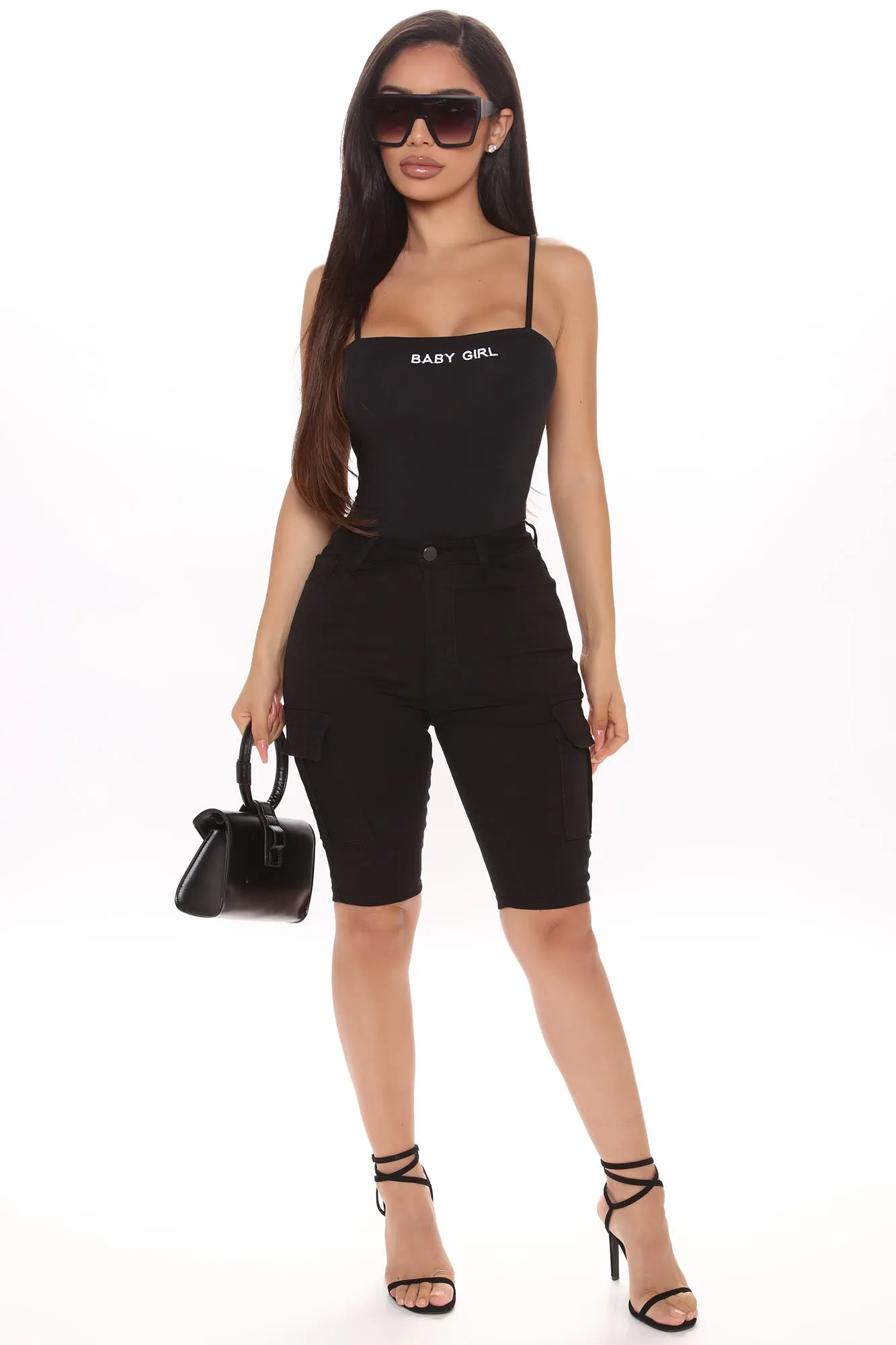 Backyard Vacay Short - Black