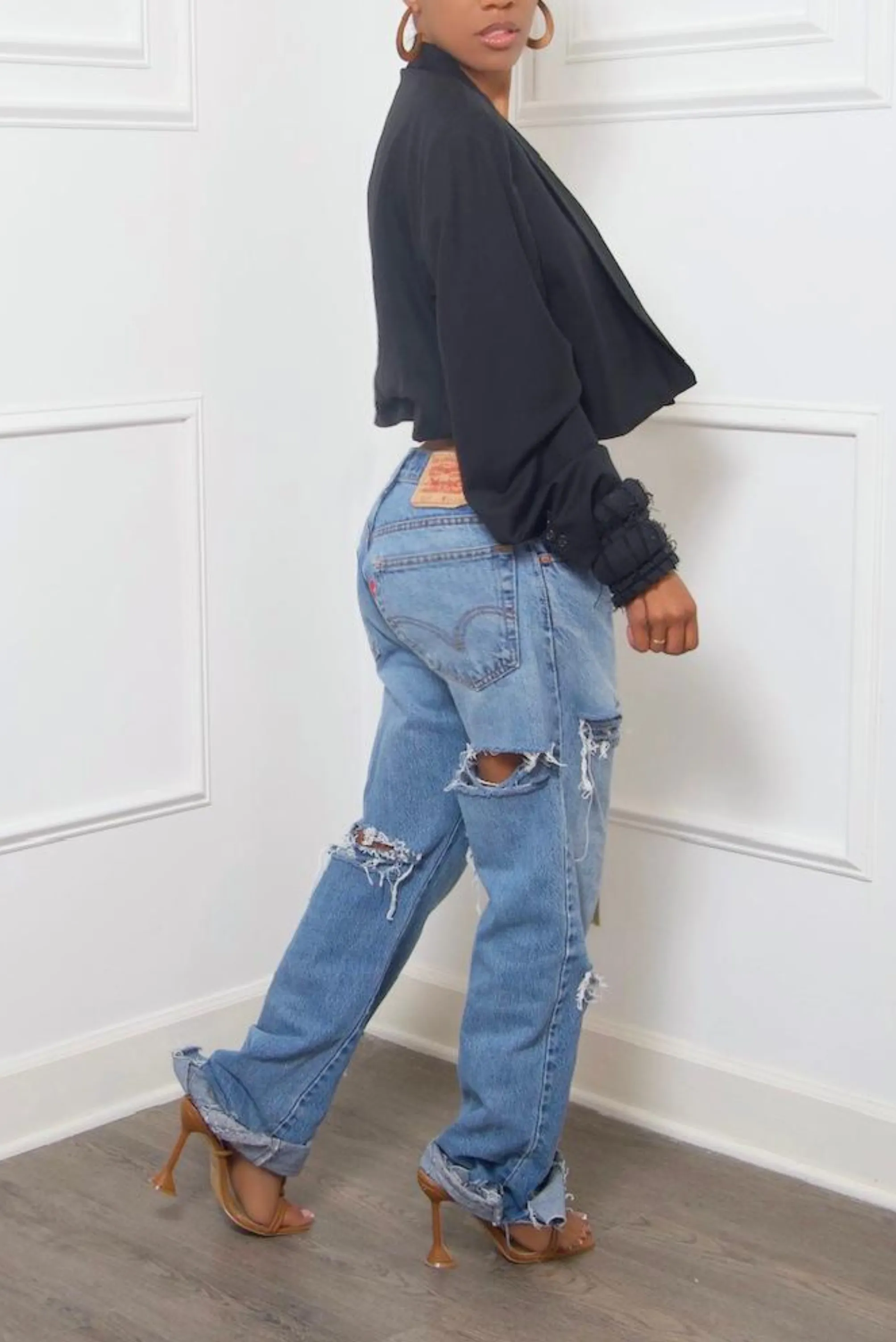 Black Modern Vintage Crop Blazer (M/L)