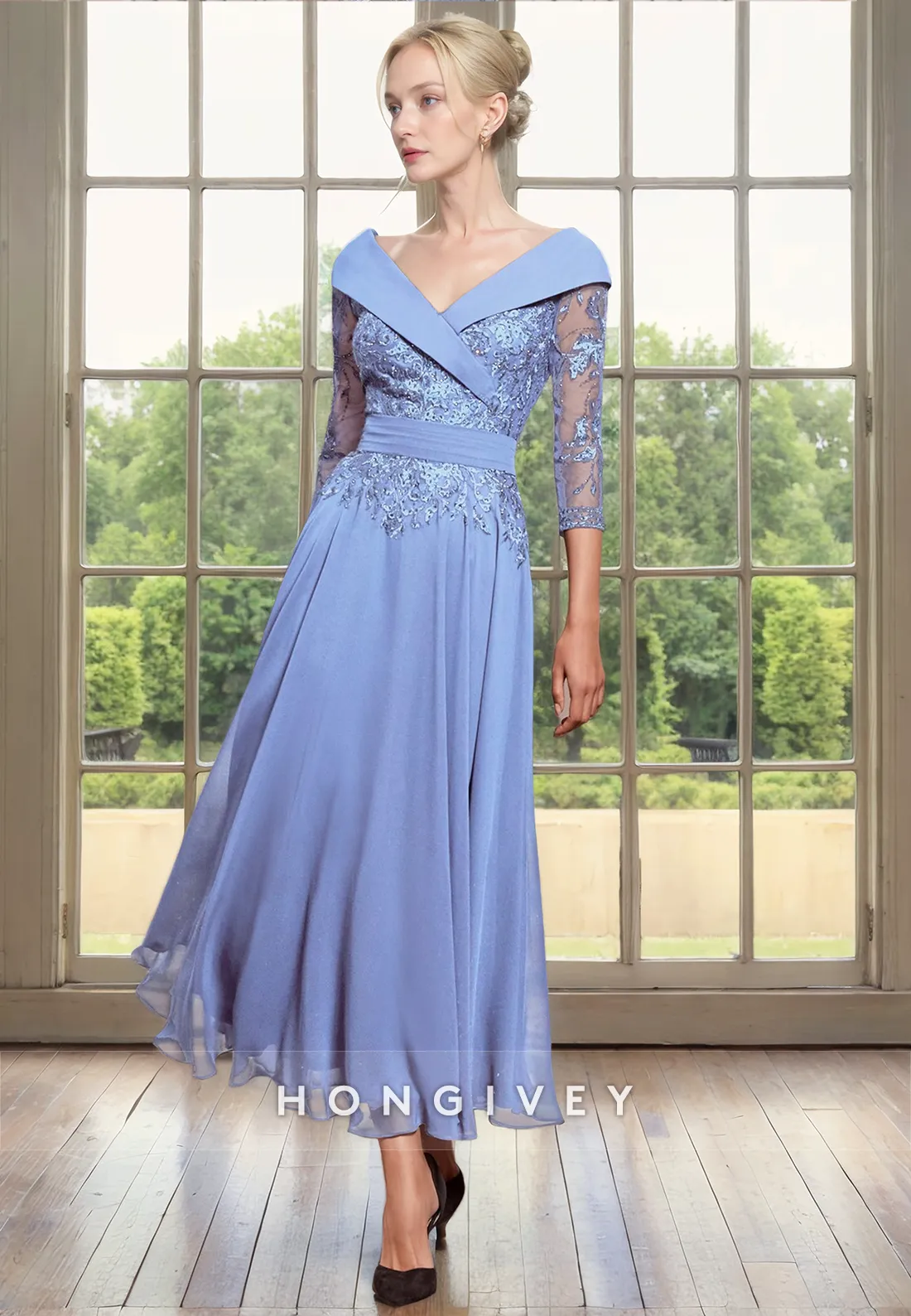 Classic V-Neck 3/4 Sleeves Lace Applique Mother of the Bride Dress