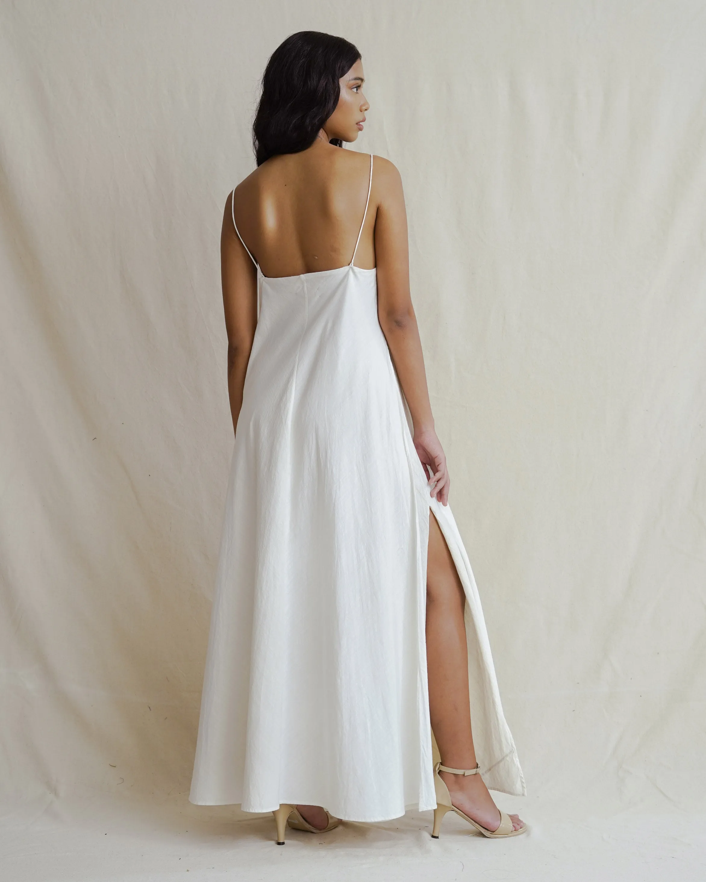 KAPAS - Embroidered Goddess Dress