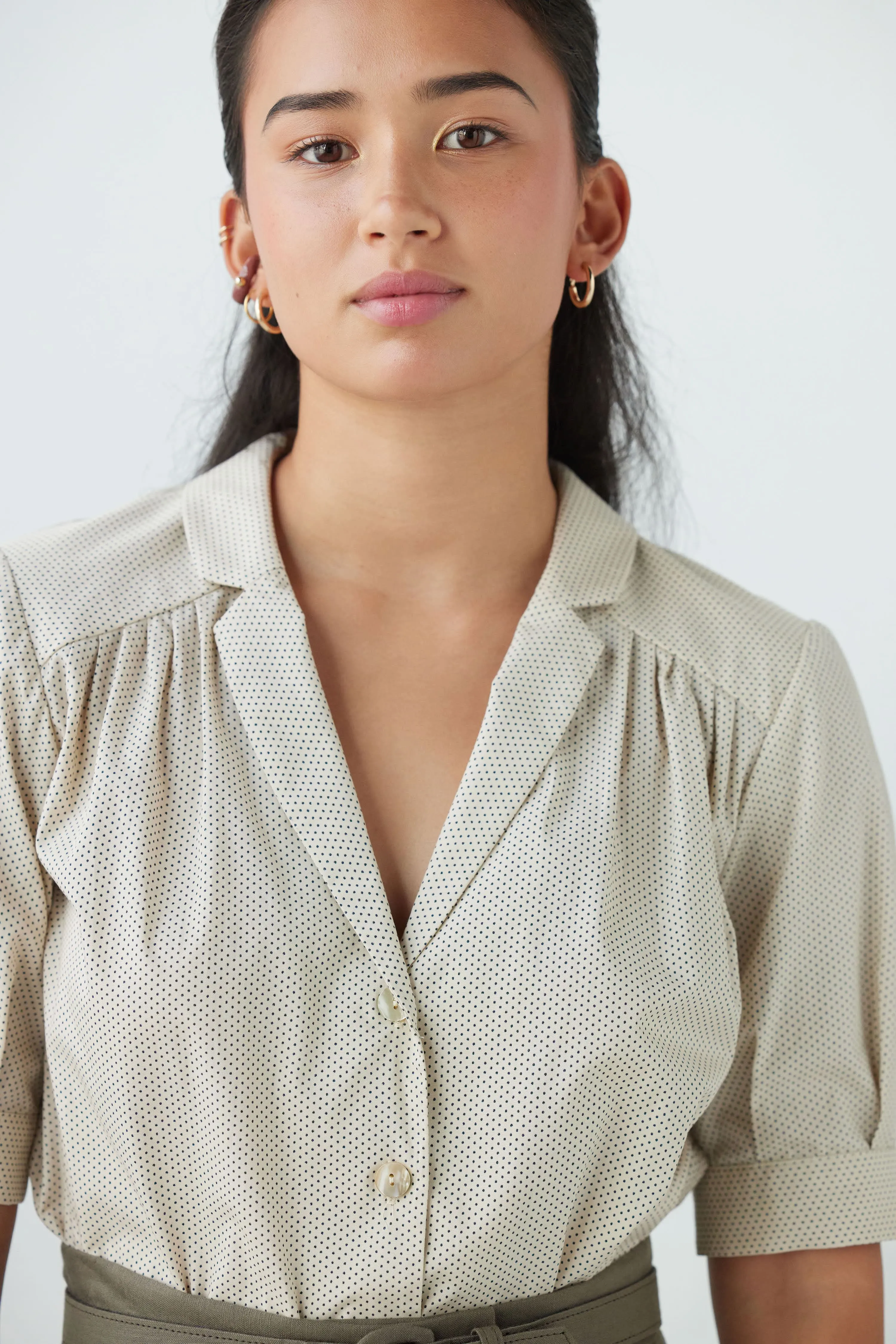 Katherine Blouse in Cream Microdot Cotton