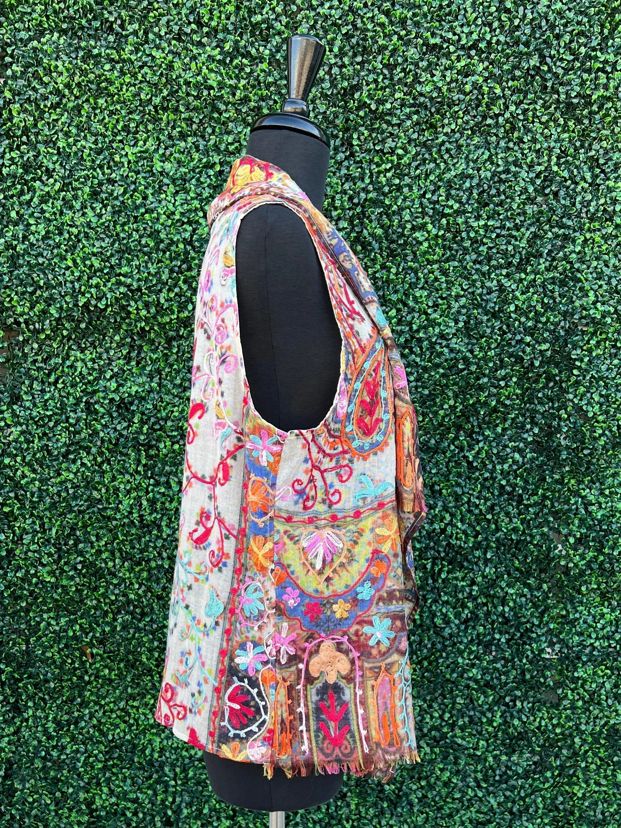 Nuevo France Embroidered Vest