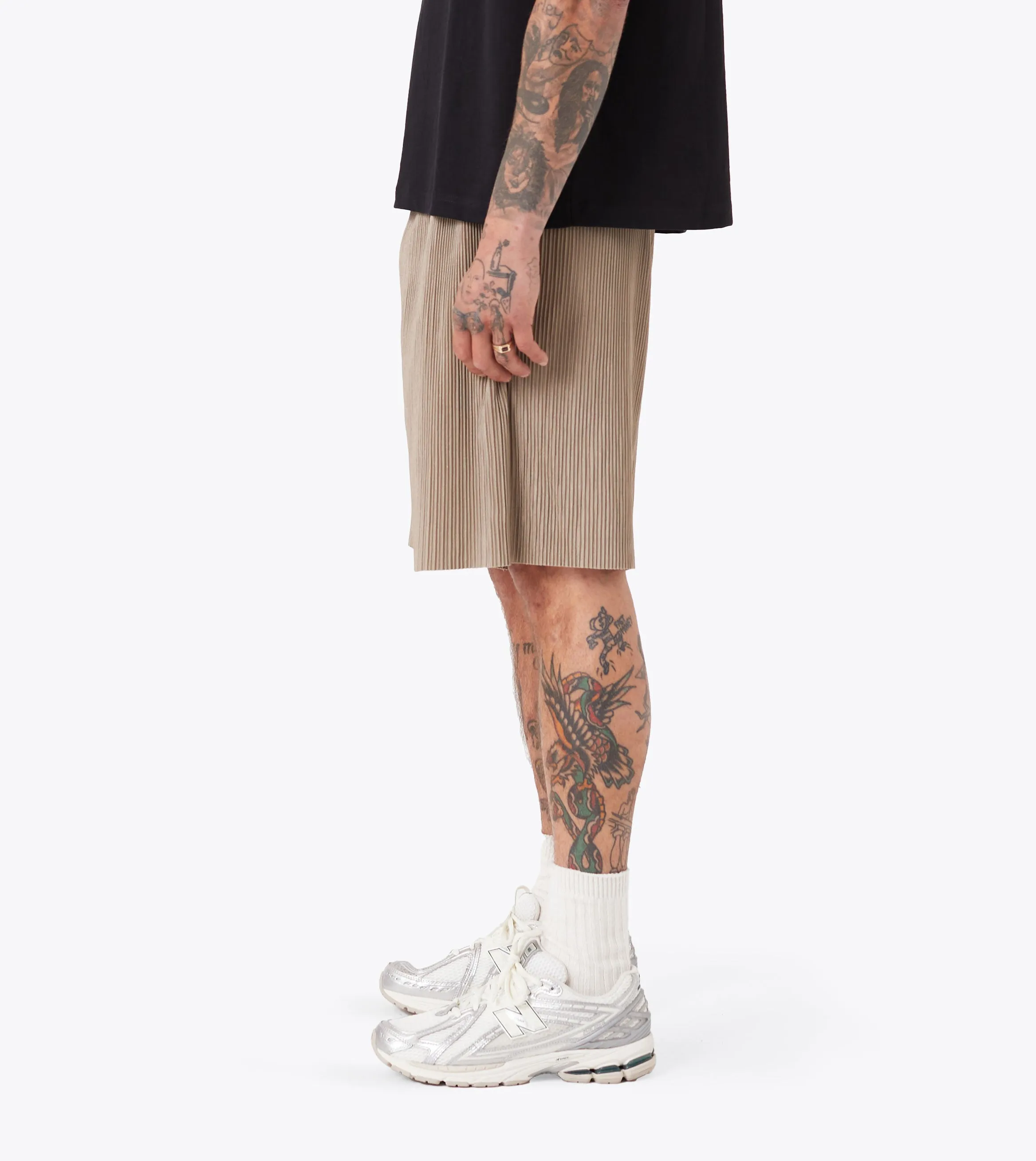 Pleated Short Khaki