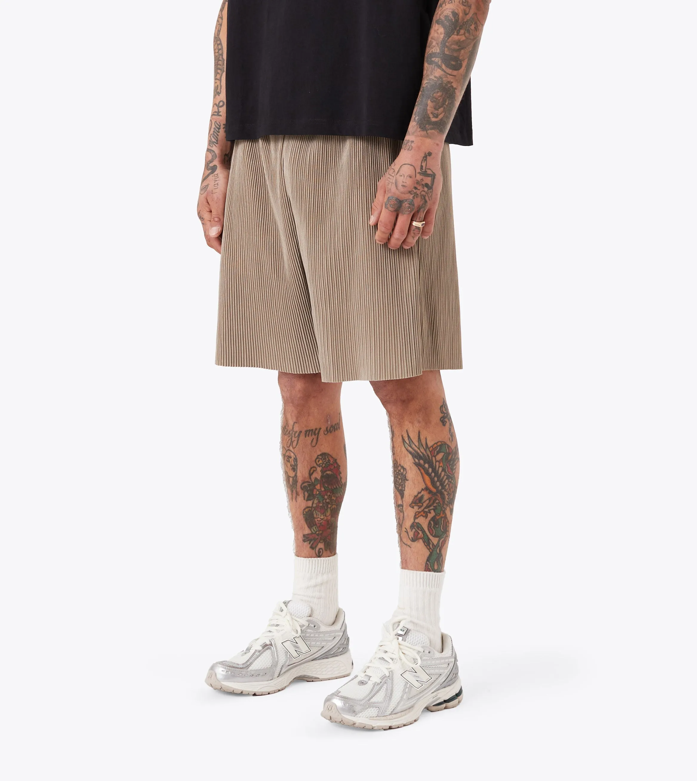 Pleated Short Khaki